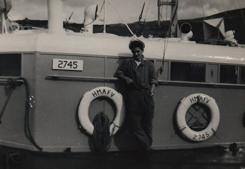 Going through the Caladonian Canal